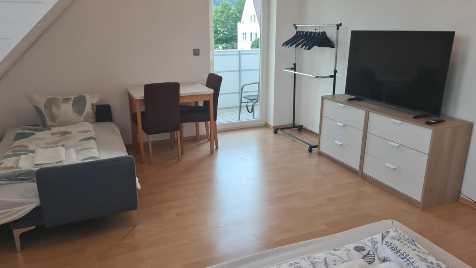 Schlafzimmer 1 Mit Top Aussicht Ueber Weilstetten Balingen Exterior foto