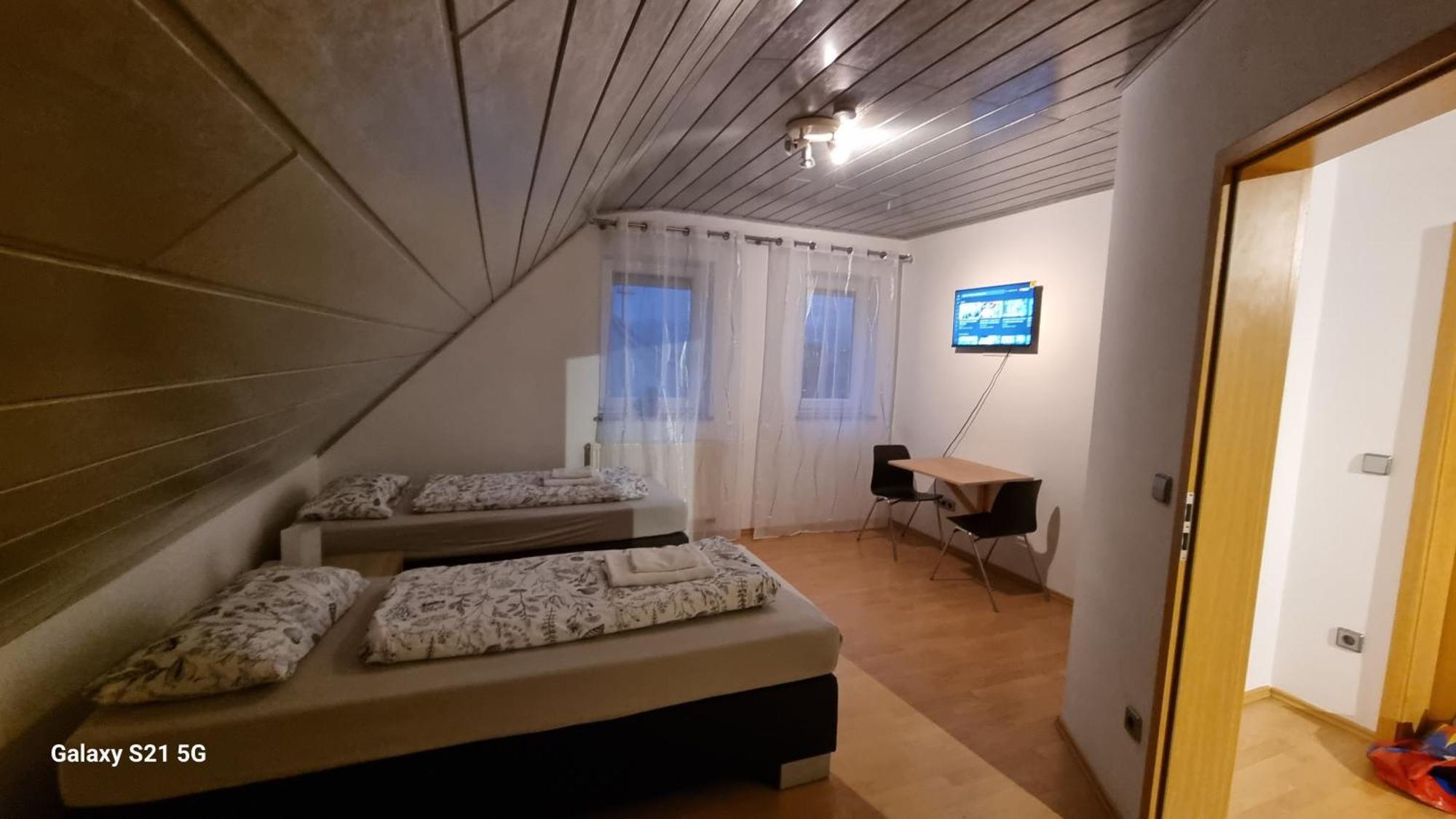 Schlafzimmer 1 Mit Top Aussicht Ueber Weilstetten Balingen Exterior foto