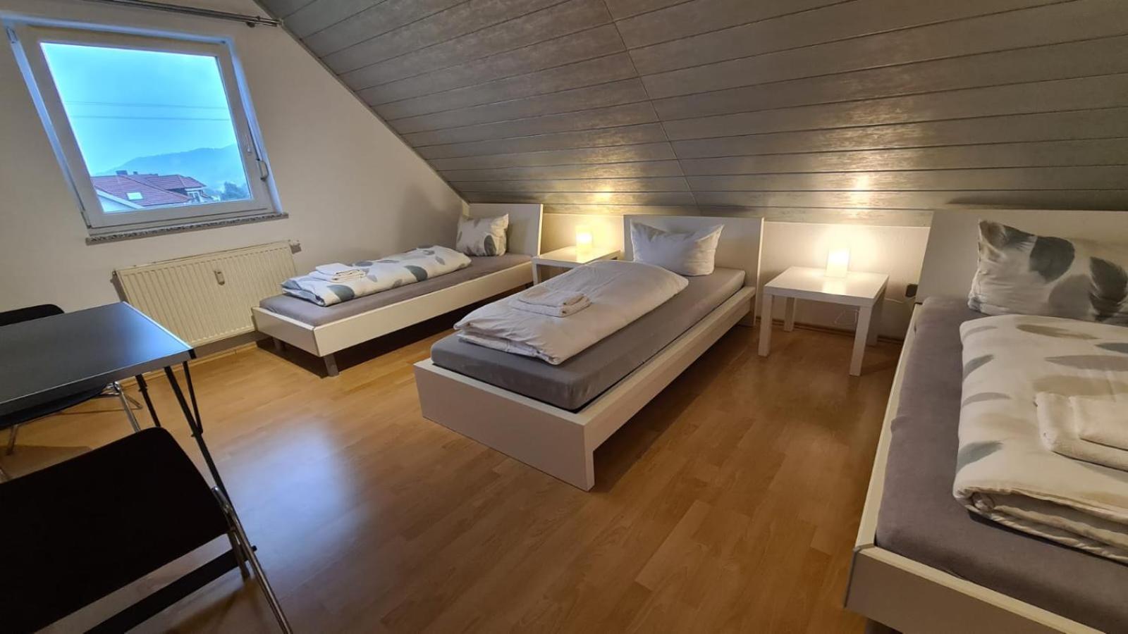Schlafzimmer 1 Mit Top Aussicht Ueber Weilstetten Balingen Exterior foto